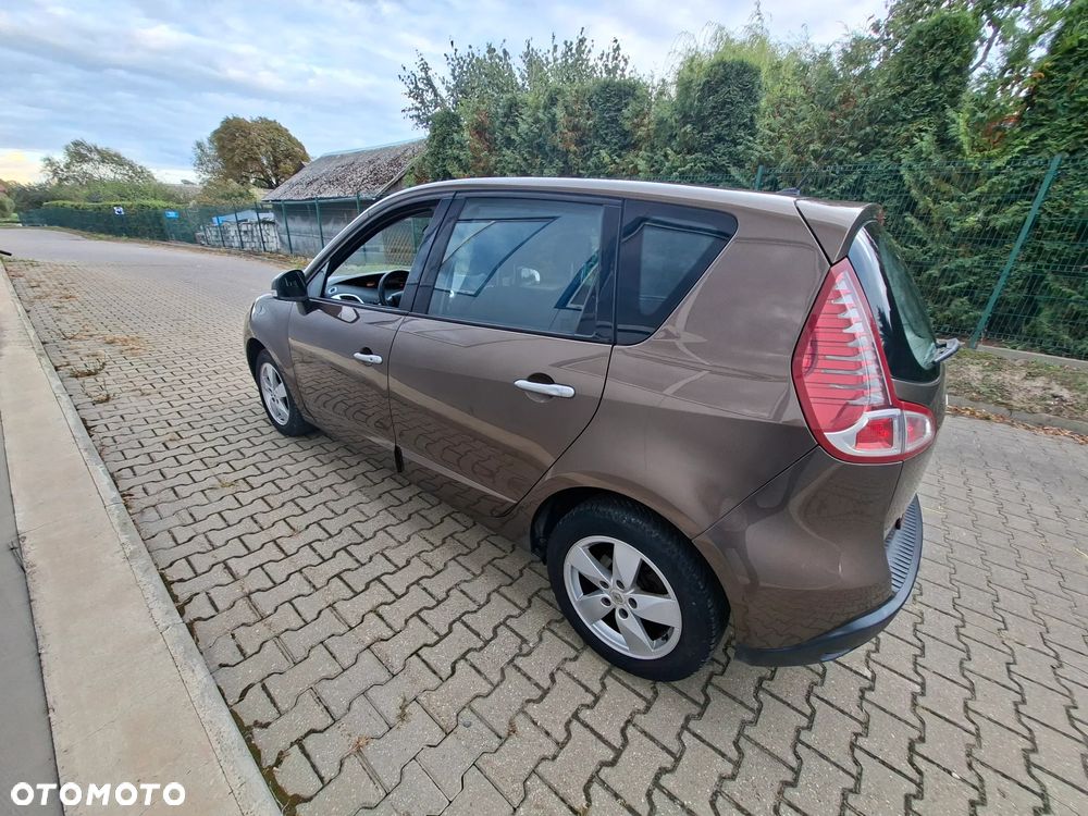 Renault Scenic 1.6 16V 110 Authentique - 26