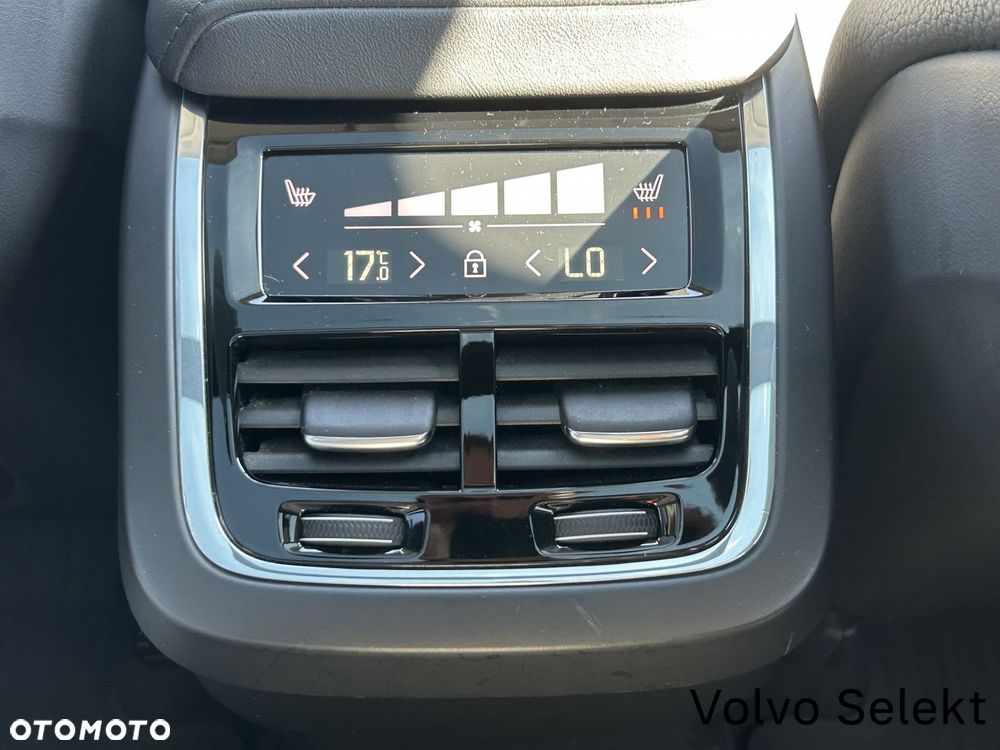 Volvo XC 60 - 32