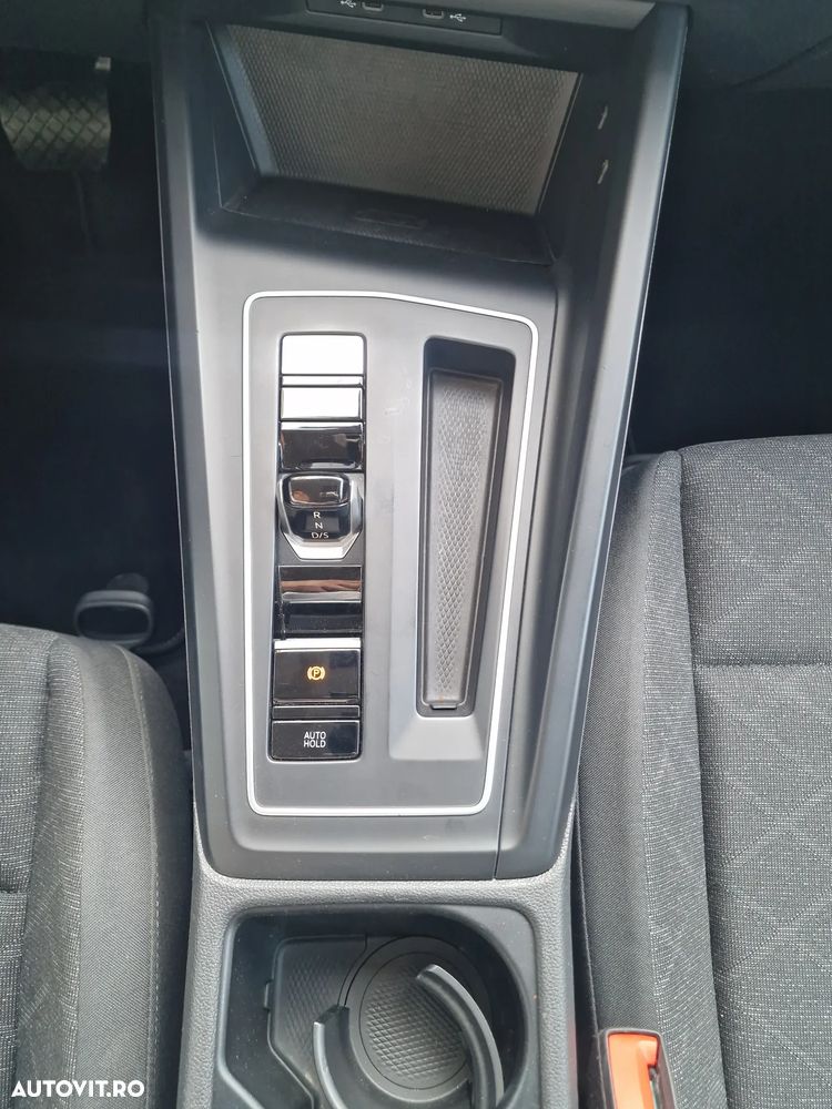 Volkswagen Golf - 40