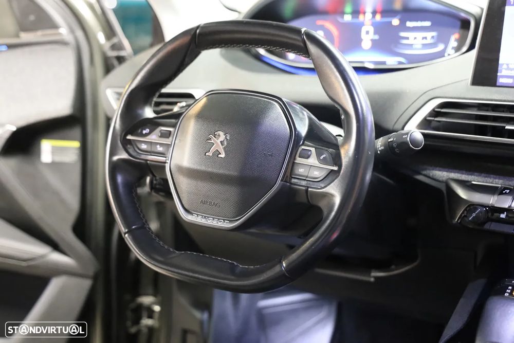 Peugeot 5008 BlueHDI 130 EAT8 Allure Pack - 32