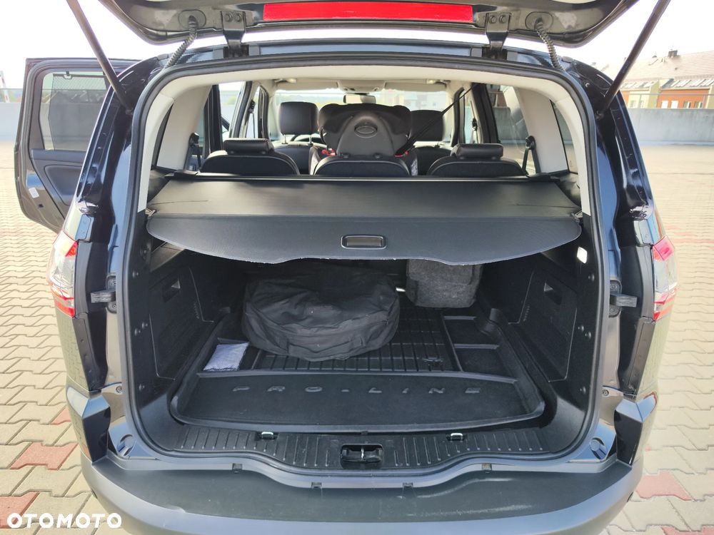 Ford S-Max - 14