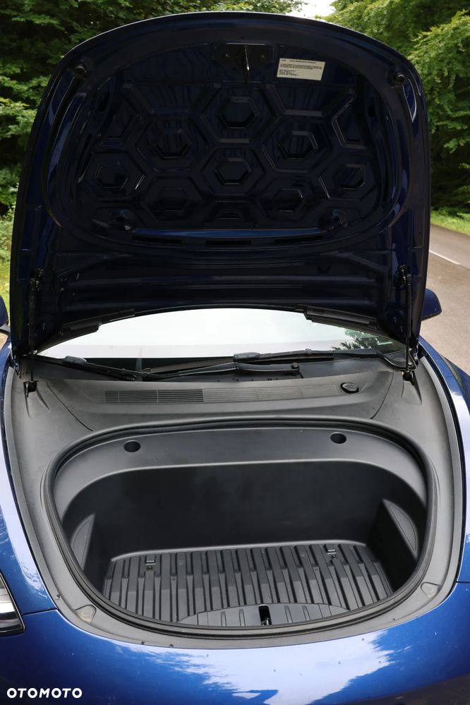 Tesla Model 3 RWD - 15