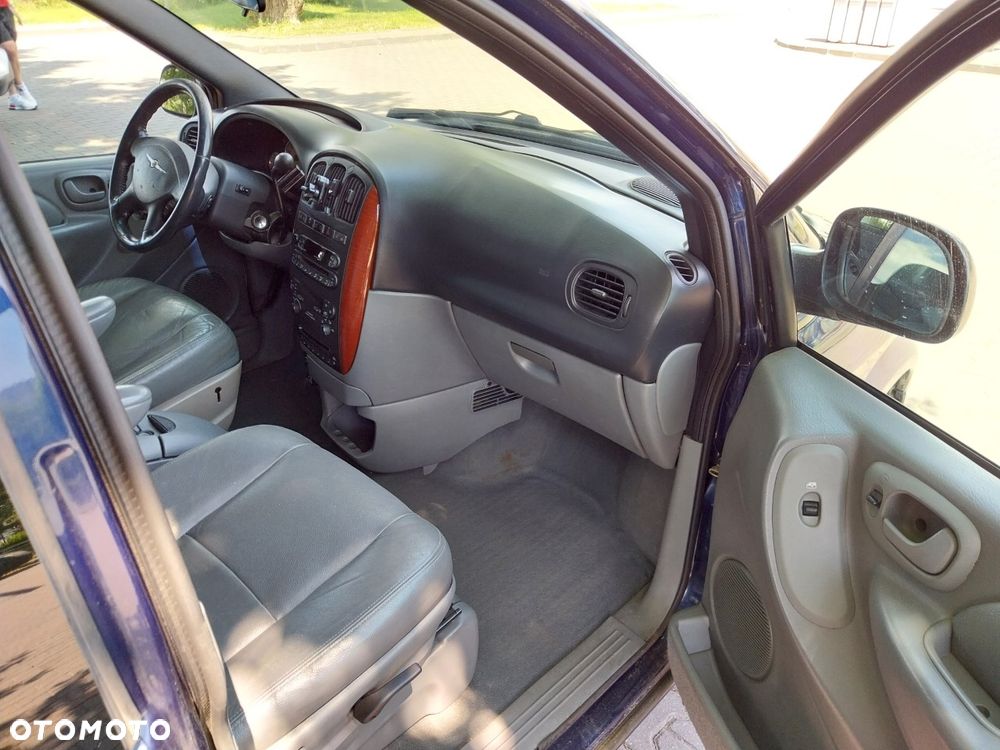 Chrysler Voyager 2.8 Executive LX CRD - 15