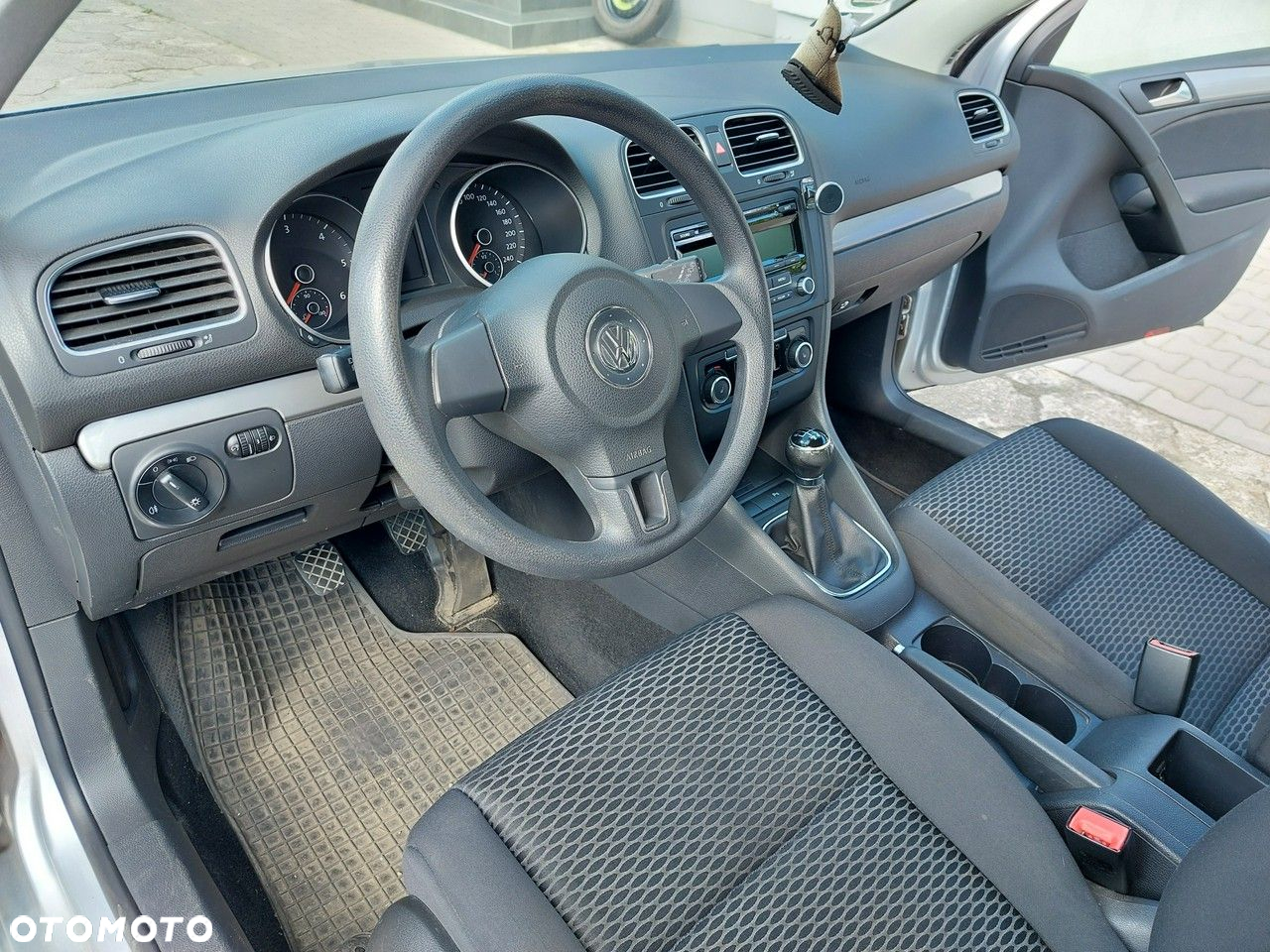 Volkswagen Golf - 14