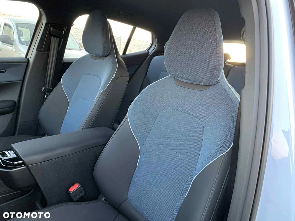 Volvo EX30 Single Motor RWD Plus - 11
