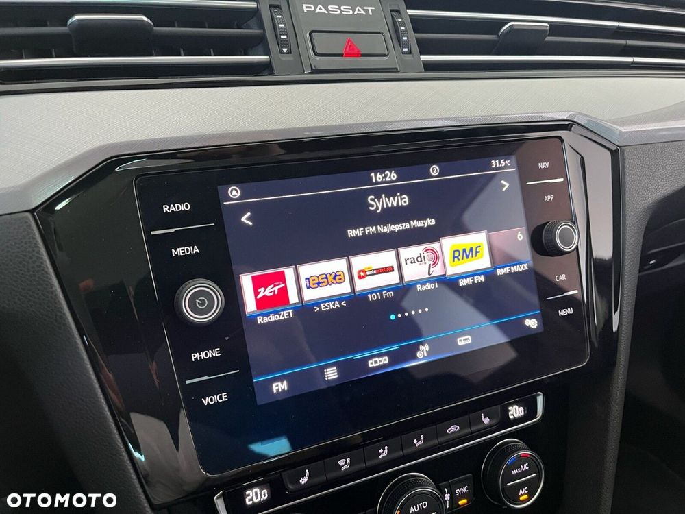 Volkswagen Passat Variant 2.0 TSI Business DSG - 28