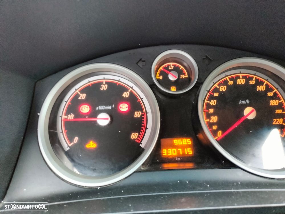 Opel Zafira 1.9 CDTI Cosmo - 8