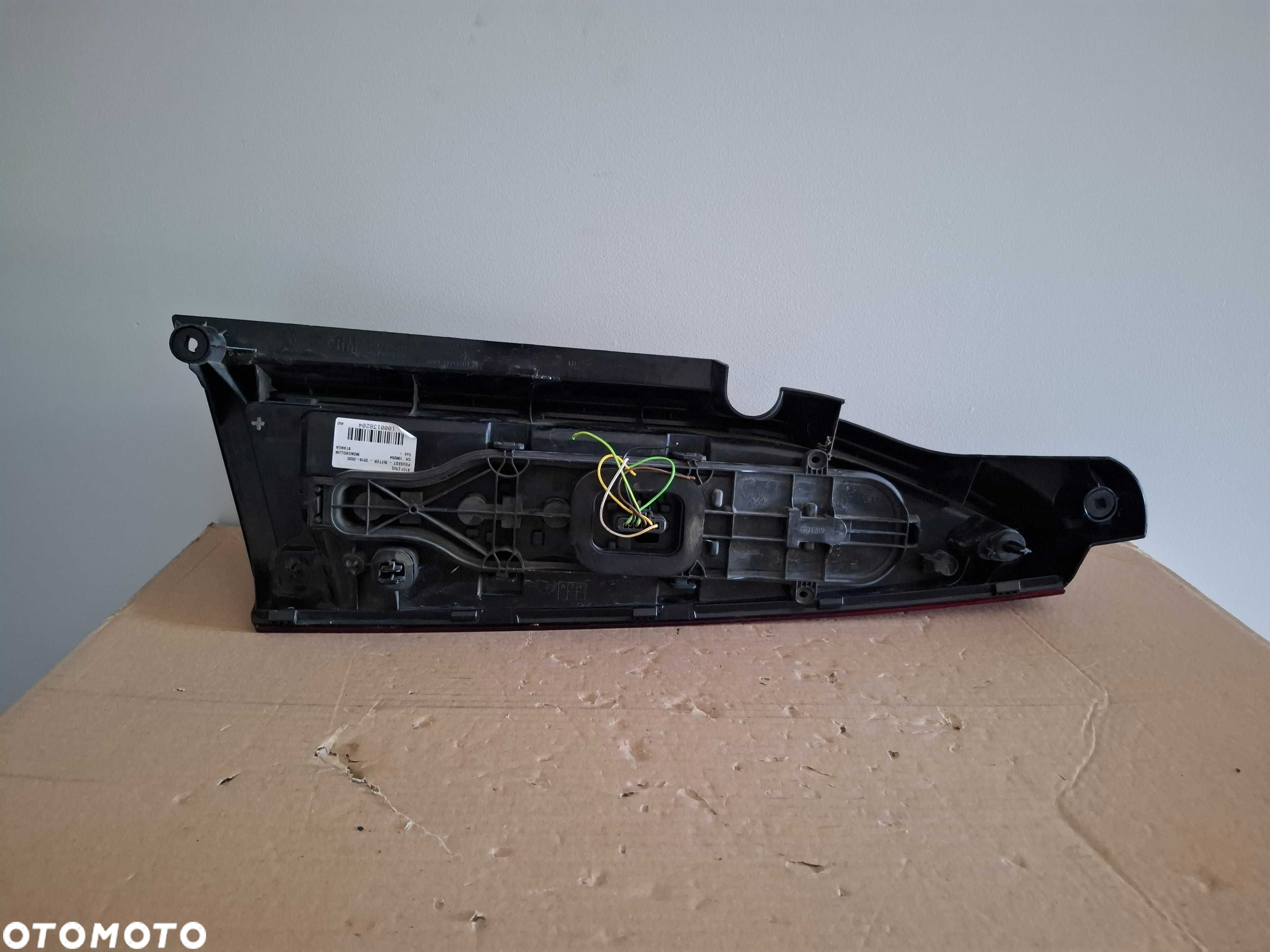 Lampa Lewy Tył Citroen Berlingo IV Generacji Peugeot Rifter EUROPA - 6