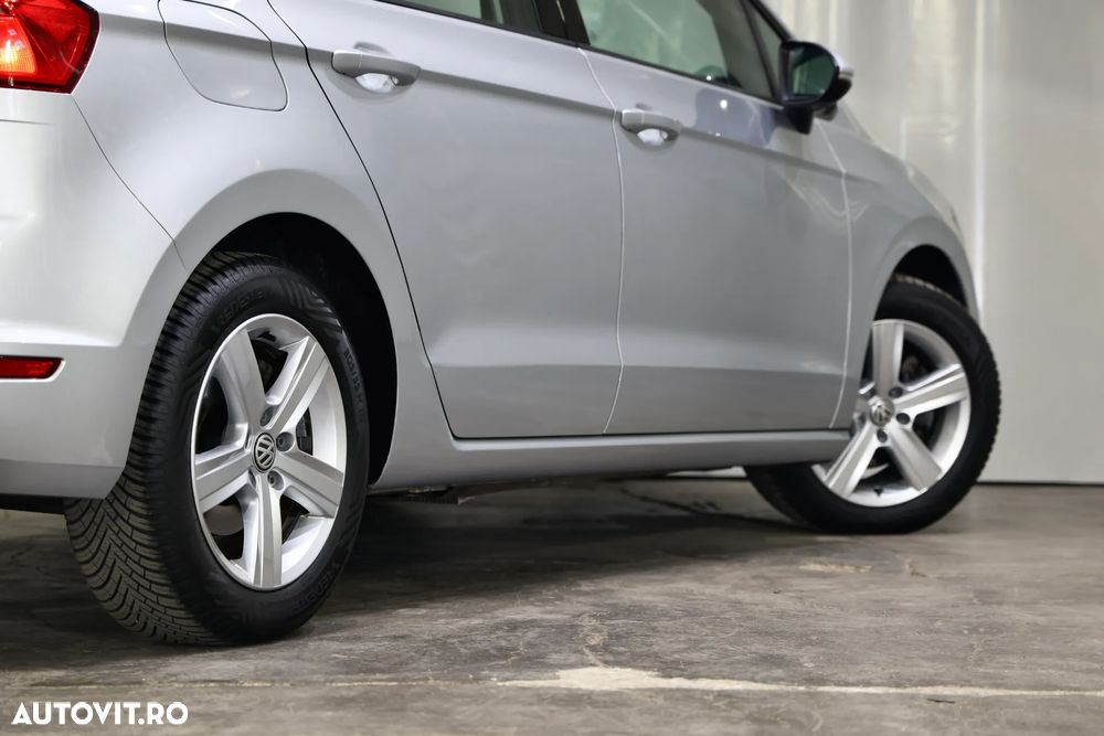 Volkswagen Golf 1.6 TDI DPF BMT DSG Trendline - 30