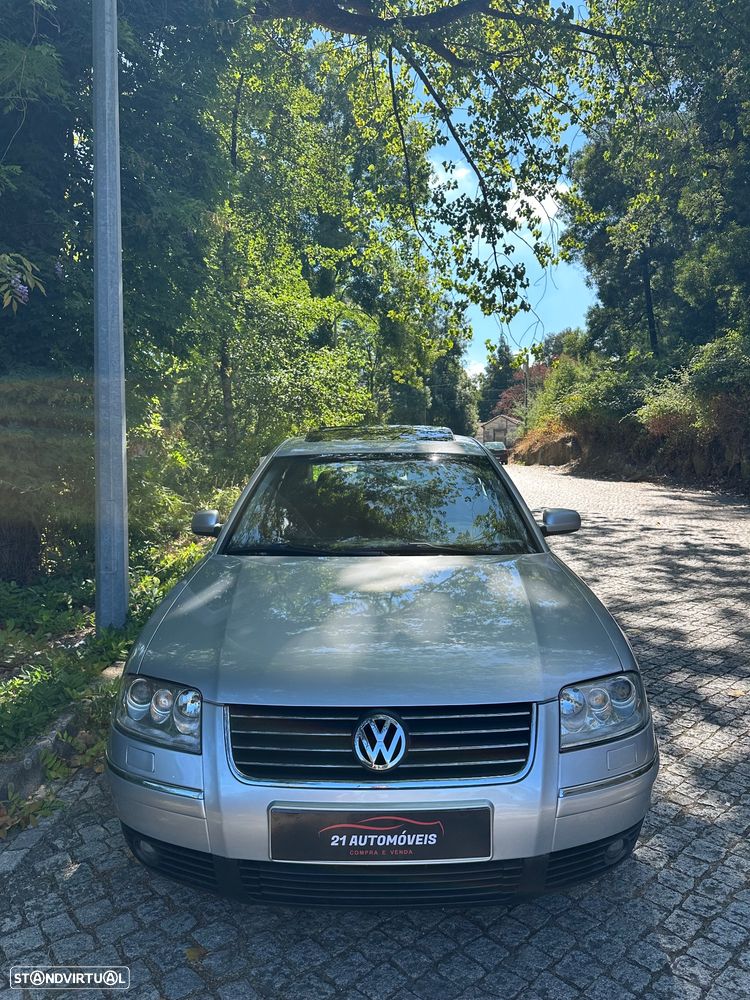 VW Passat 1.9 TDi Highline Tip - 2