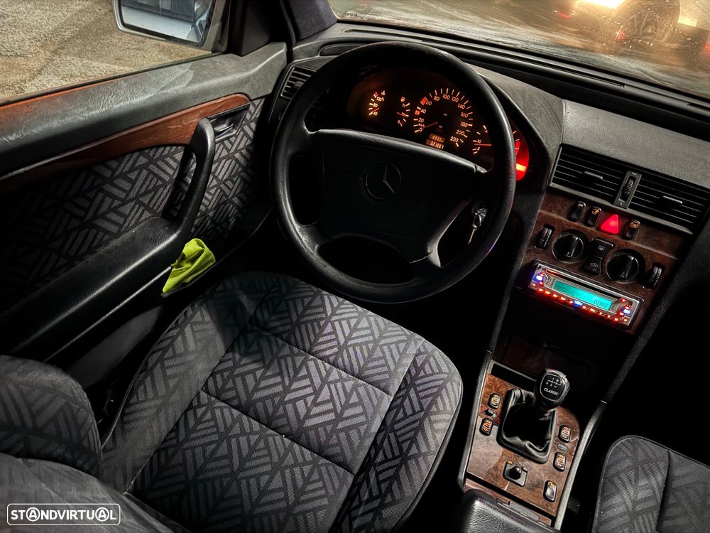 Mercedes-Benz C 220 CDI Classic - 11