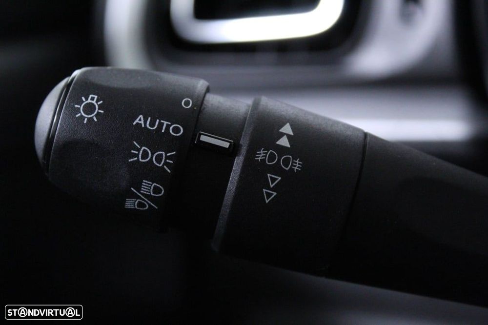 Citroën C3 1.2 PureTech C-Series - 24