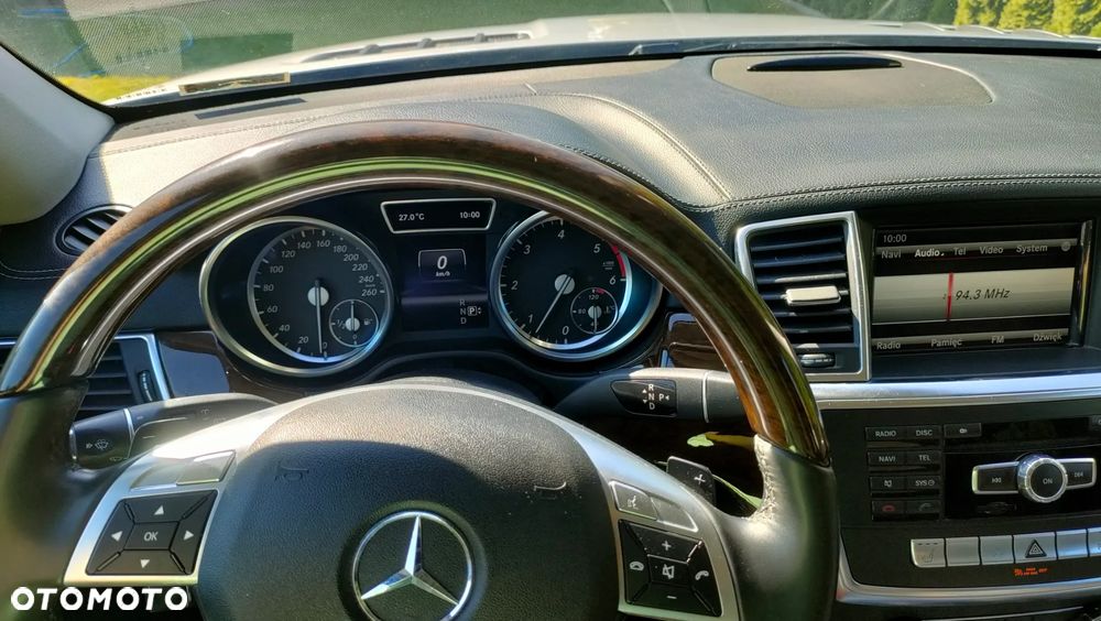 Mercedes-Benz GL 350 BlueTEC 4-Matic - 16