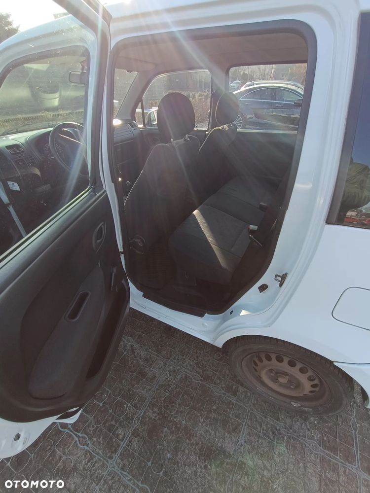Opel Agila 1.2 Essentia - 8