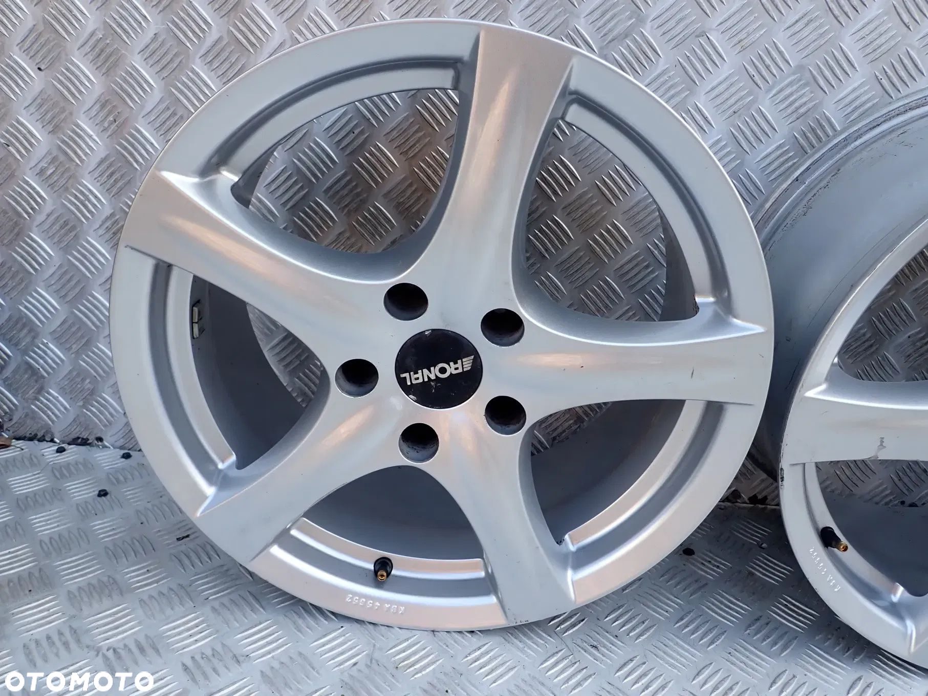 FELGI ALUMINIOWE BMW VW MULTIVAN 5X120 8JX17 ET35 - 3