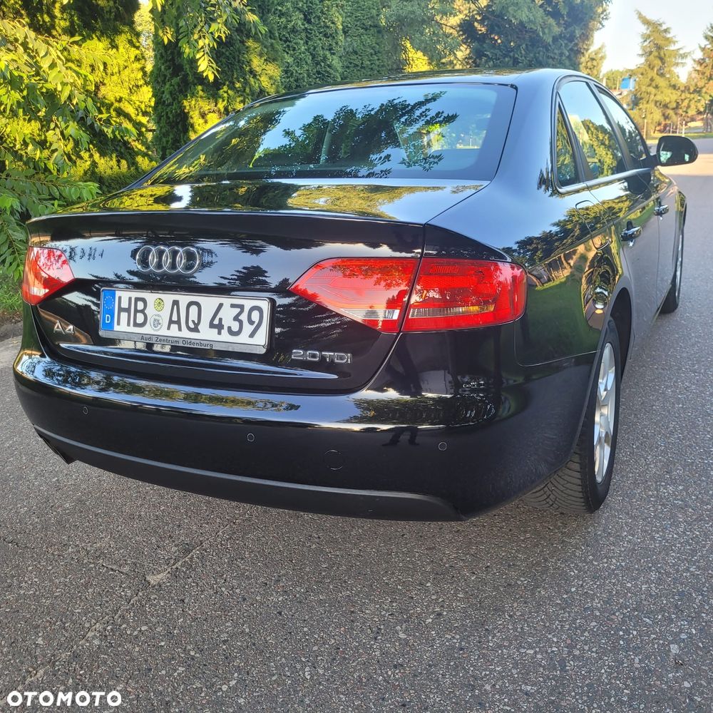 Audi A4 Limousine - 13