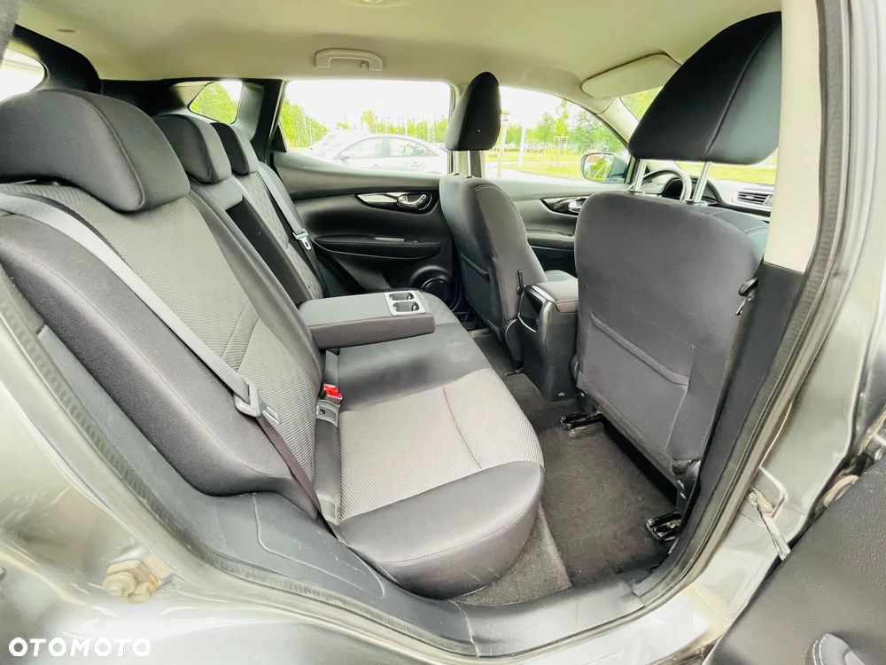 Nissan Qashqai 1.6 DIG-T N-Connecta - 15