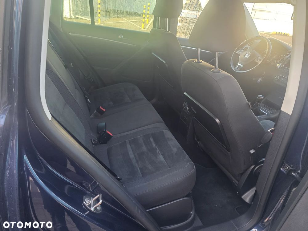 Volkswagen Tiguan 2.0 TDI DPF 4Motion BlueMotion Technology Exclusive - 20