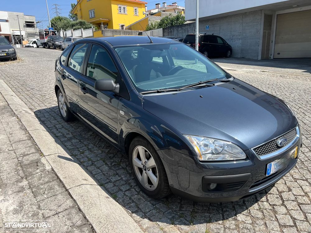 Ford Focus 1.6 TDCi Ghia - 9