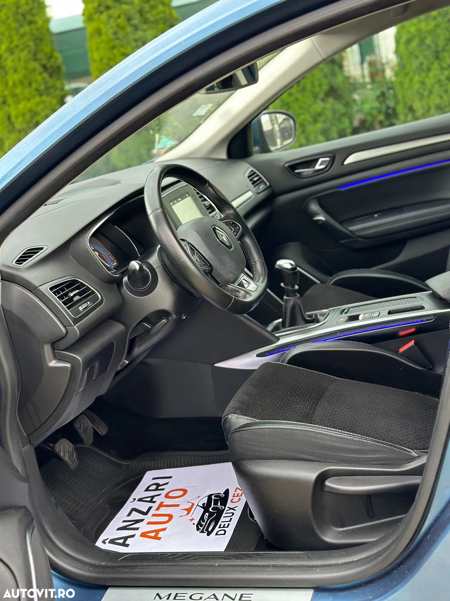 Renault Megane ENERGY dCi 130 INTENS - 9