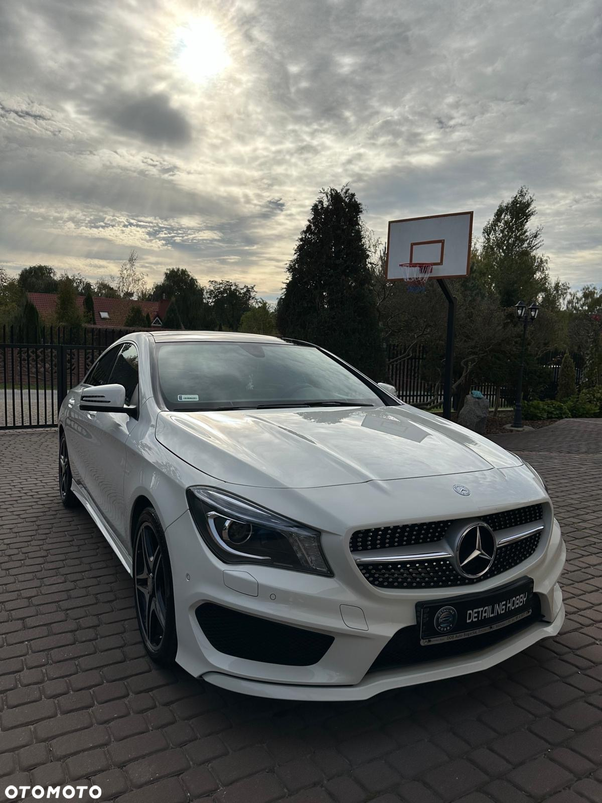 Mercedes-Benz CLA - 4