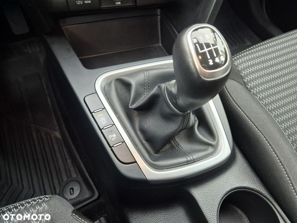 Kia XCeed 1.5 T-GDI M - 31