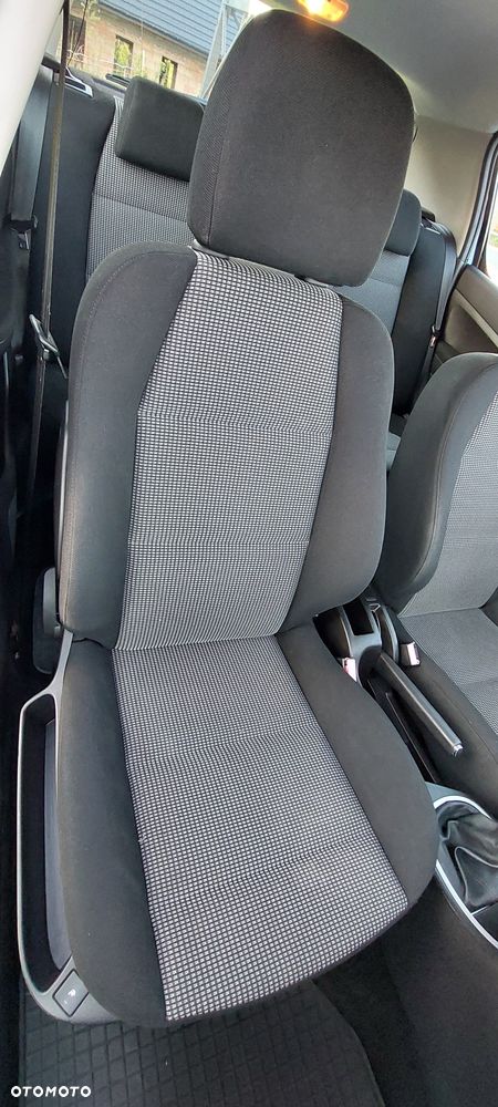 Peugeot 307 1.6 - 17