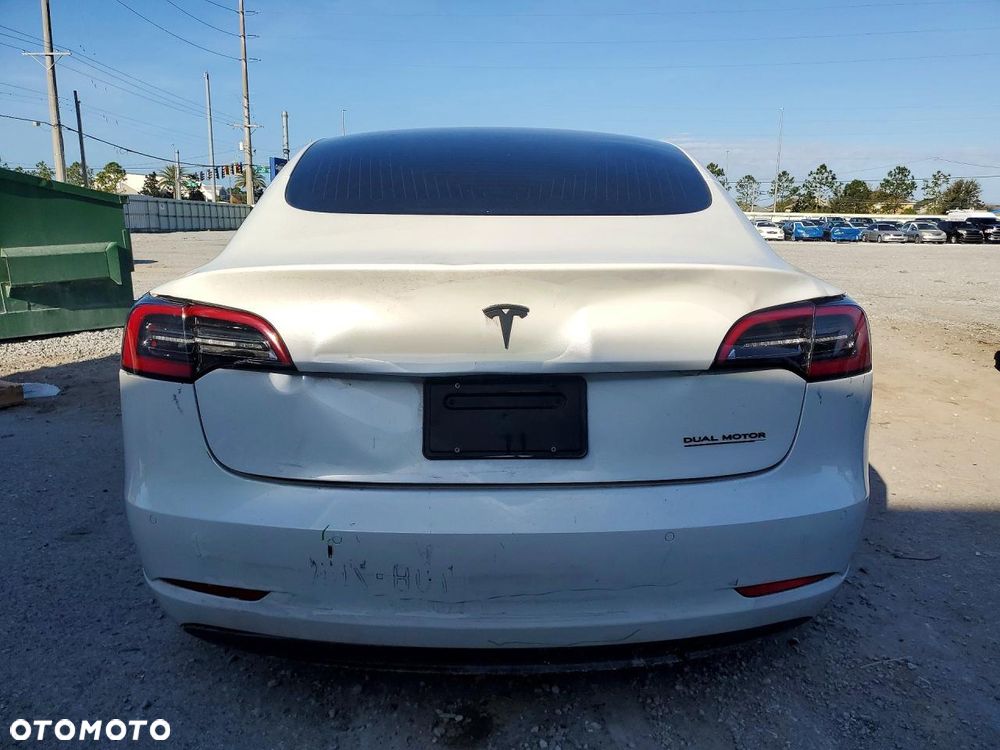 Tesla Model 3 Langstreckenbatterie Allradantrieb Dual Motor Performance - 7