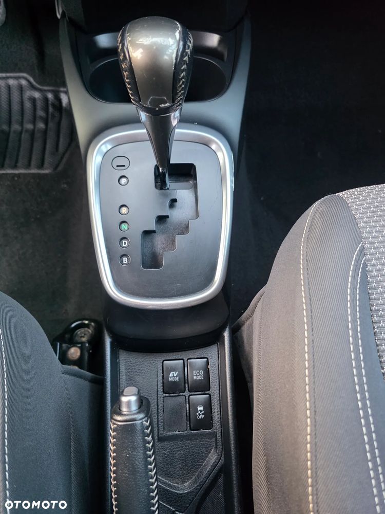 Toyota Yaris - 20