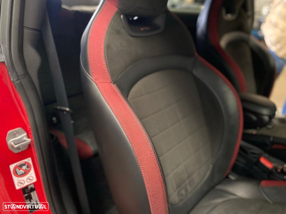 MINI 3 Portas John Cooper Works - 10