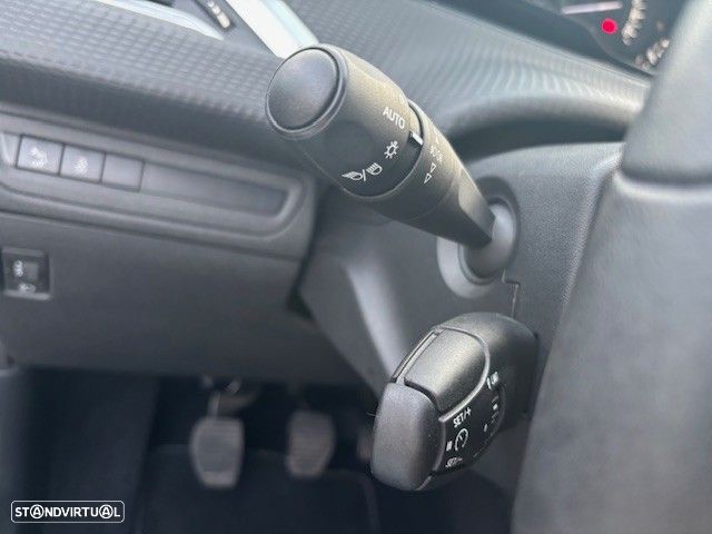 Peugeot 2008 1.6 BlueHDi Style - 15