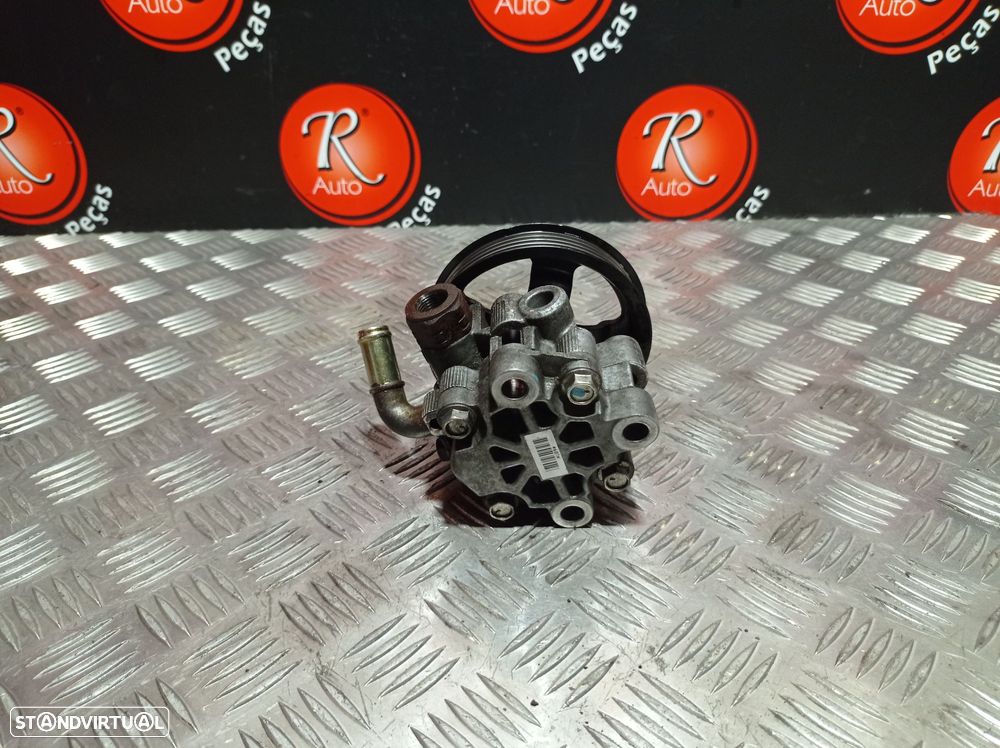 Bomba Direcção Assistida Toyota Avensis (_T25_) - 3