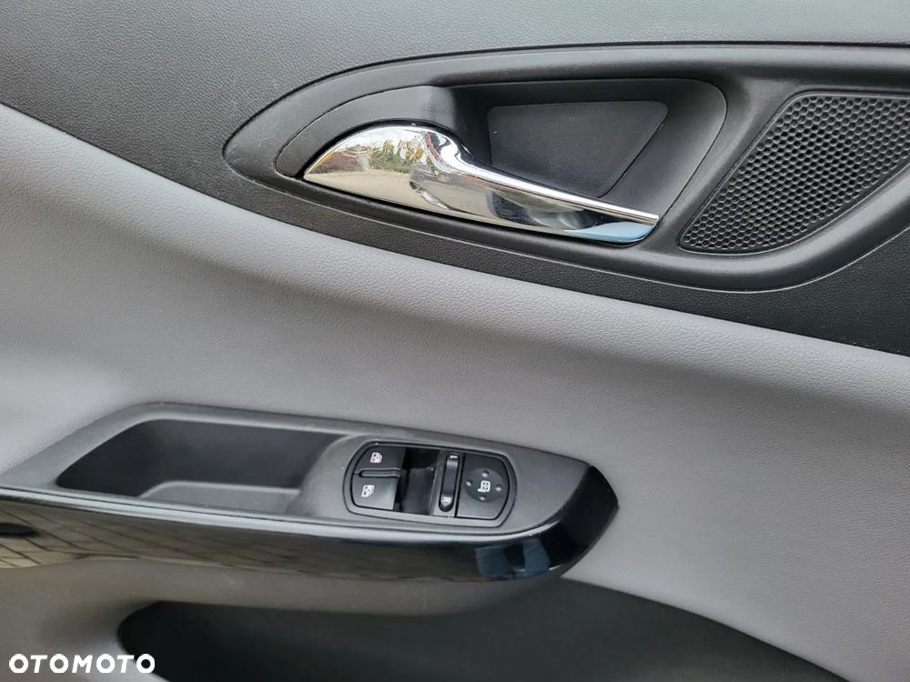 Opel Corsa 1.4 T Cosmo S&S - 16