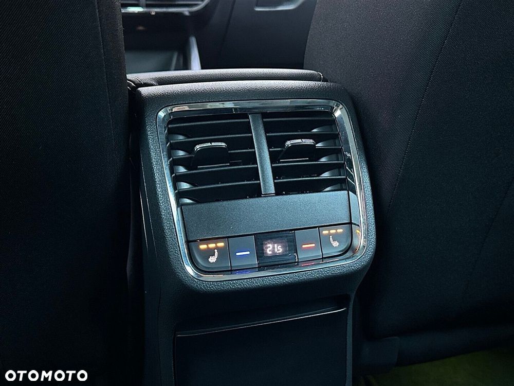 Skoda Octavia 2.0 TDI 4x4 Scout DSG - 33