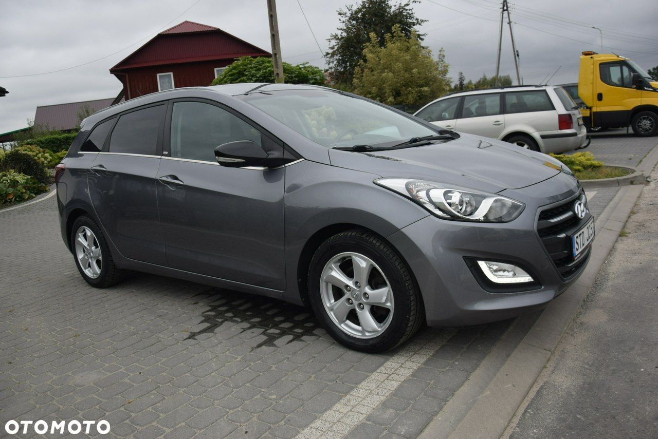 Hyundai i30 blue 1.6 CRDi YES Gold - 7