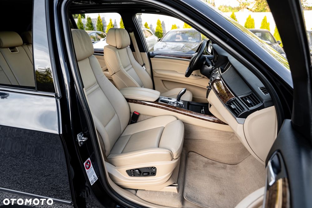 BMW X5 xDrive35d - 23