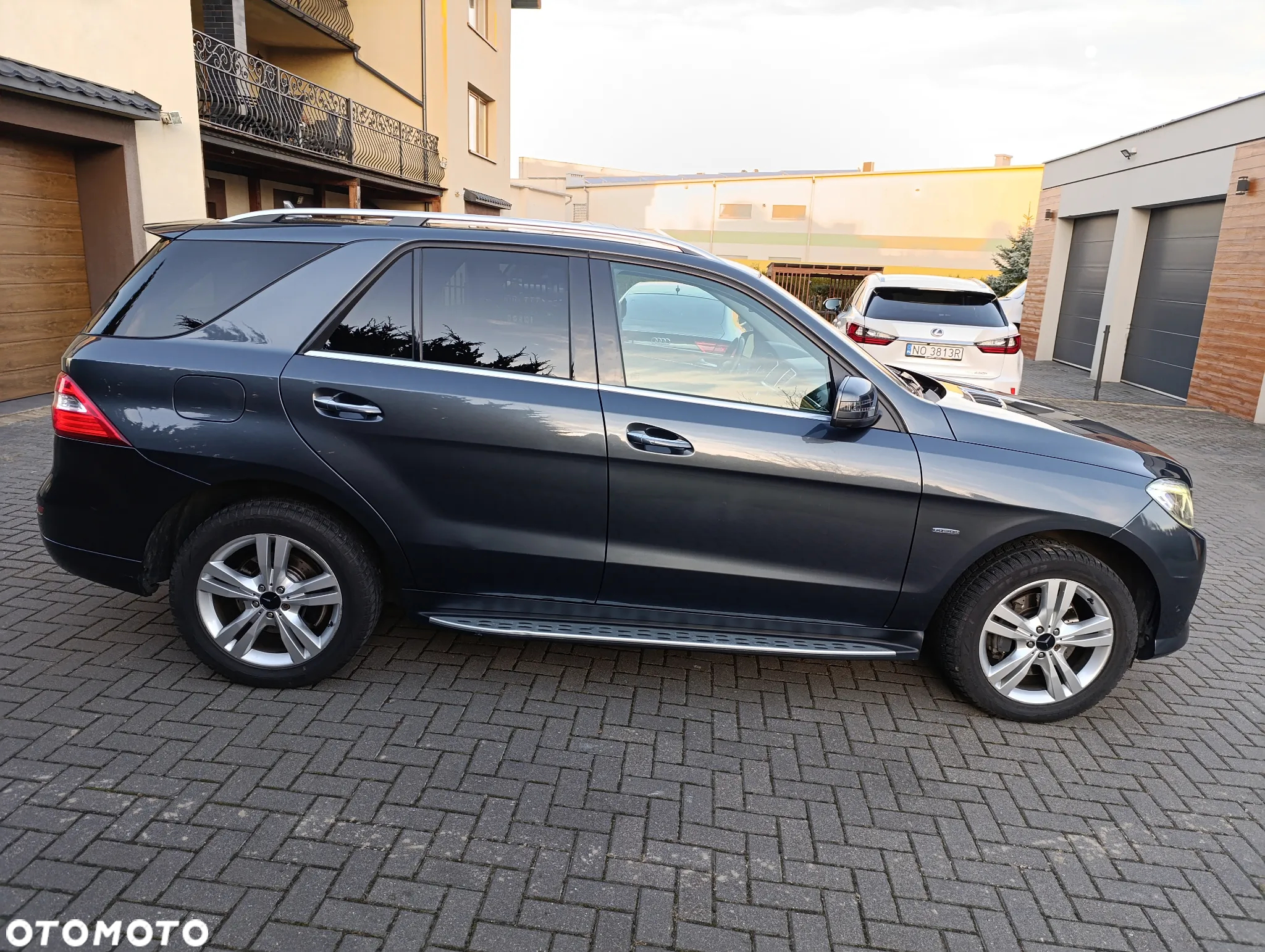 Mercedes-Benz ML 350 BlueTec 4-Matic - 5