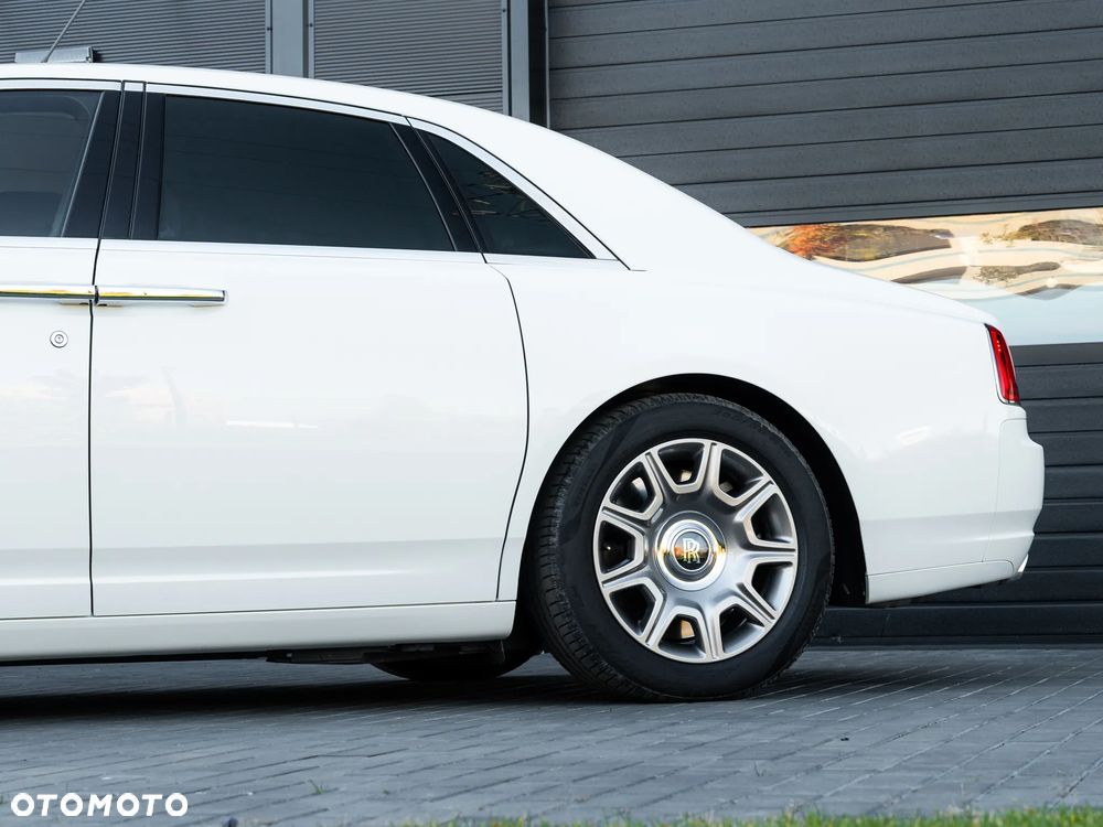Rolls-Royce Ghost - 16