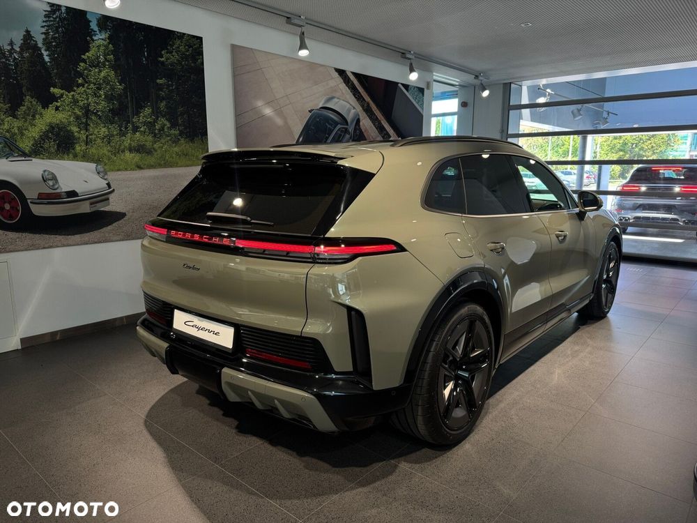 Porsche Cayenne - 5