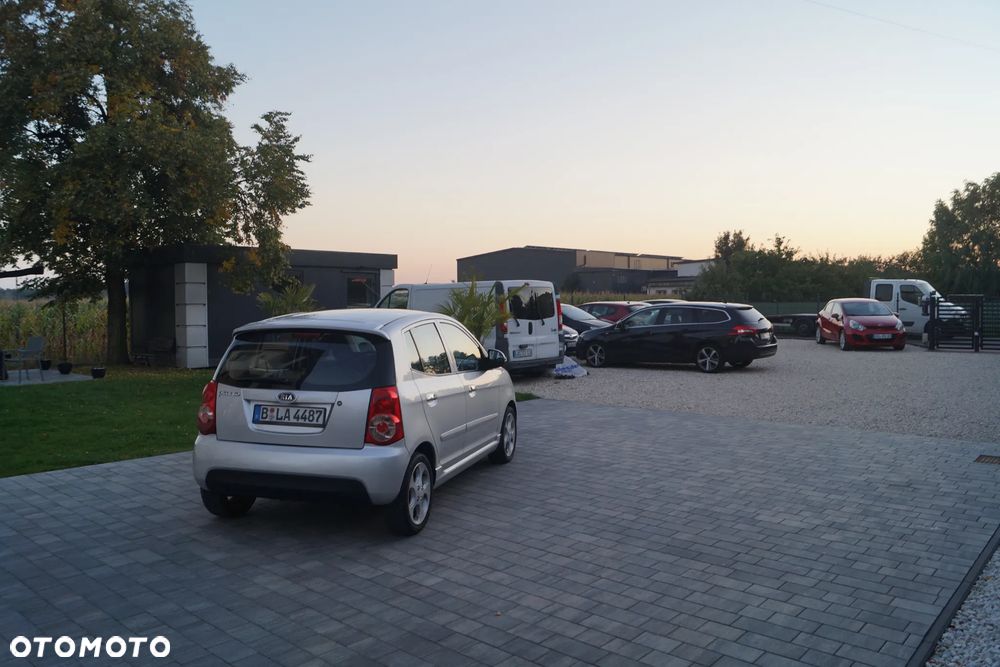 Kia Picanto - 27