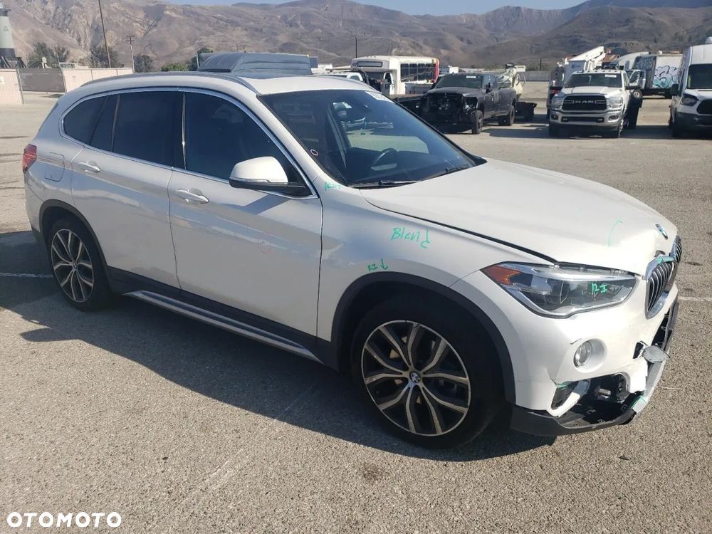 BMW X1 - 1