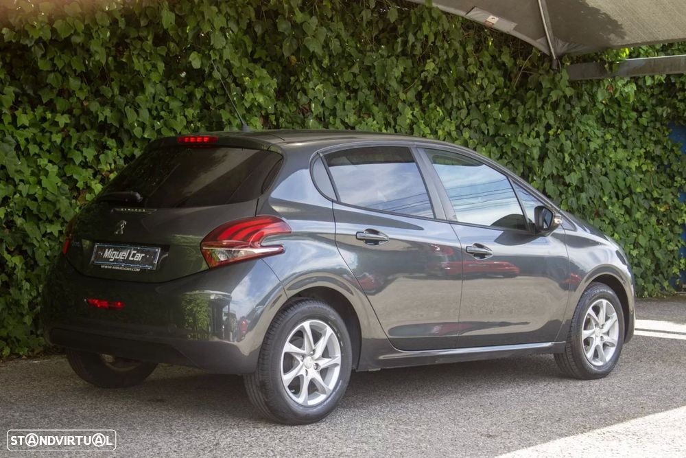 Peugeot 208 1.4 HDi Active - 9