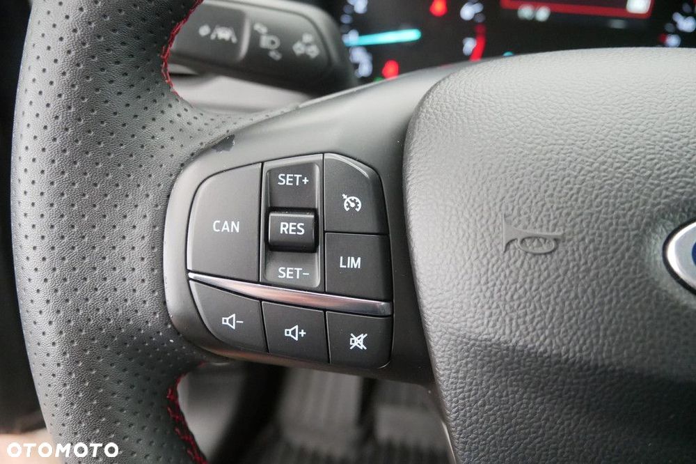 Ford Focus - 25