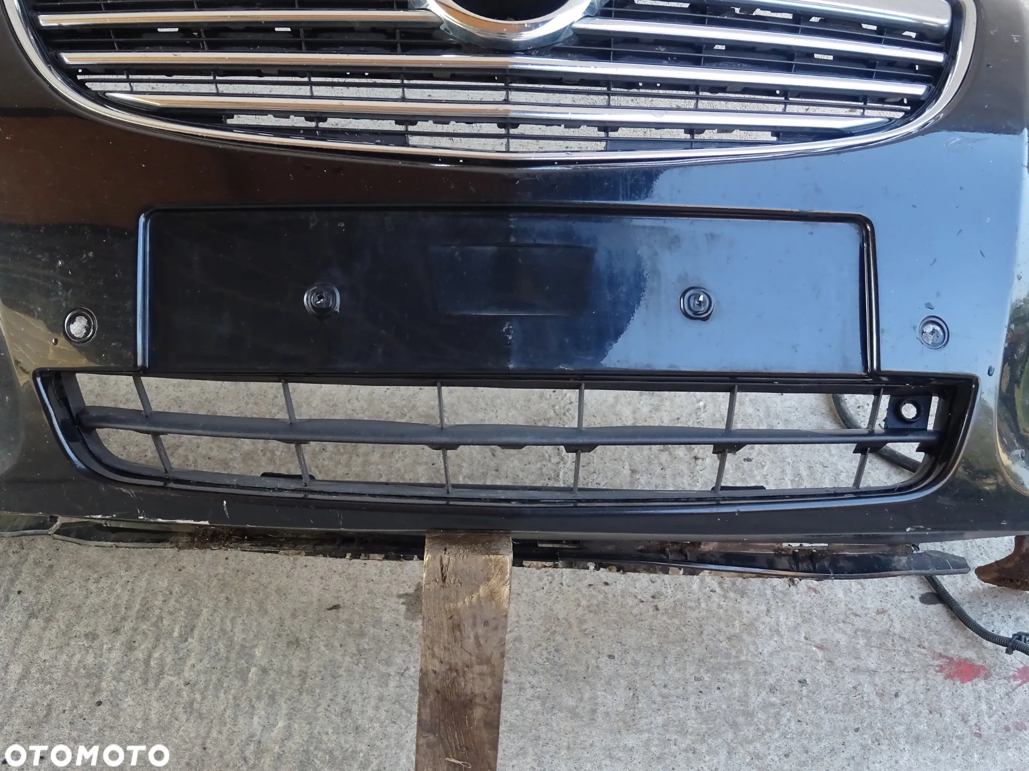 OPEL INSIGNIA A KRATKA DOLNA ZAŚLEPKA ŚRODKOWA ZDERZAKA PRZÓD - 2