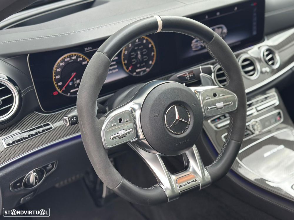 Mercedes-Benz E 63 AMG S 4-Matic+ - 40