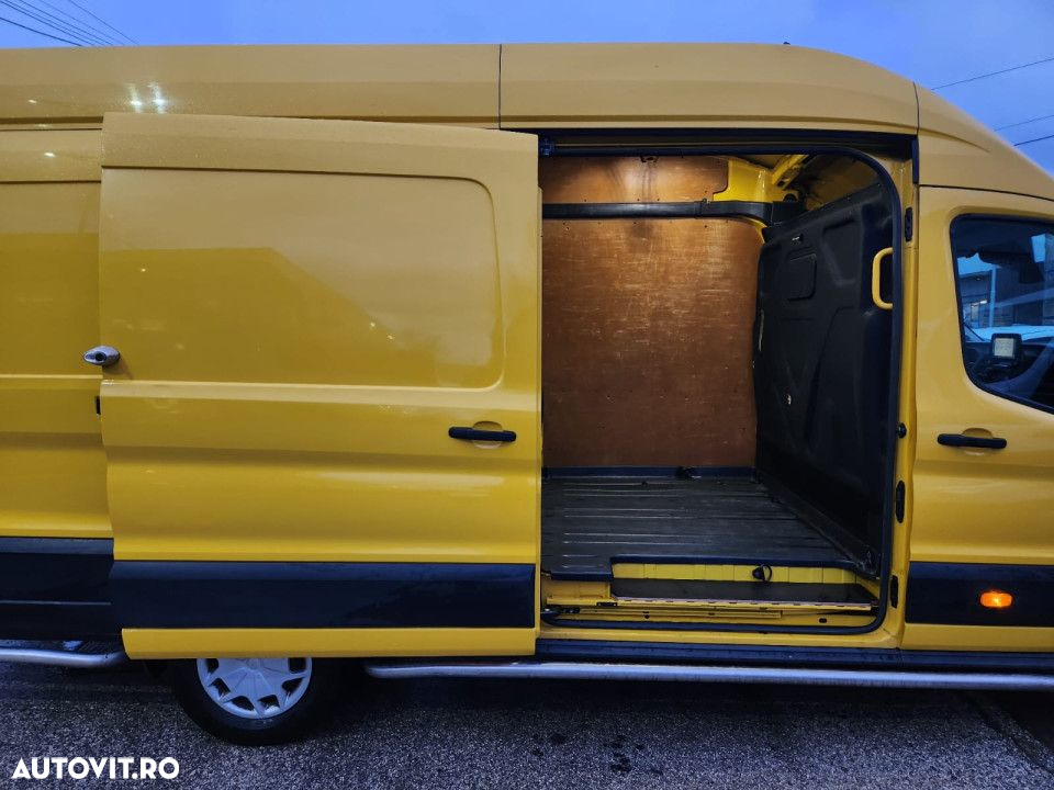 Ford Transit - 12