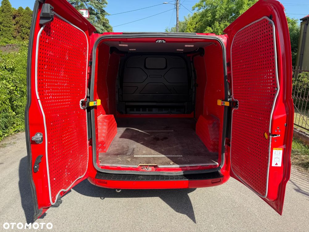 Ford TRANSIT CUSTOM - 28