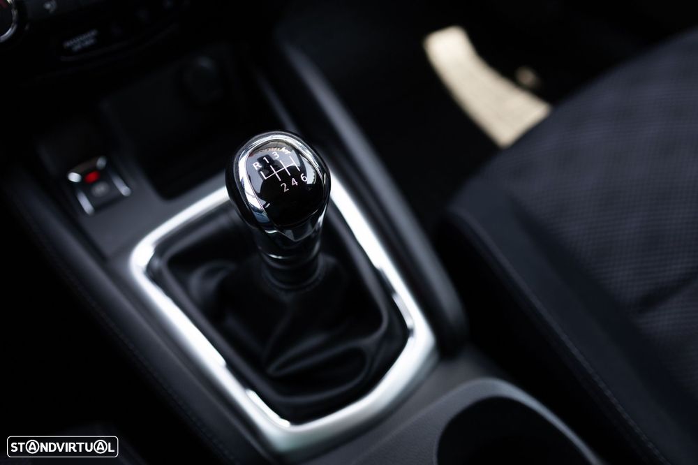 Nissan Qashqai 1.5 dCi N-Connecta - 15