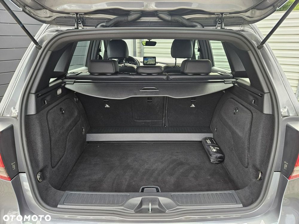 Mercedes-Benz Klasa B 180 7G-DCT Style - 24