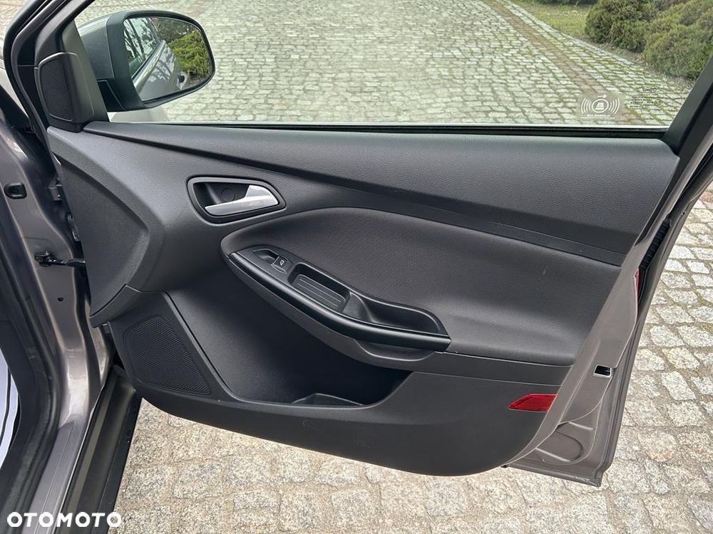 Ford Focus 1.0 EcoBoost STart-Stopp-System Titanium - 33